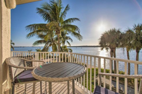 Bayfront Retreat Private Balcony and Pool Access!